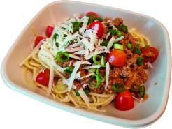  Tomaten-Bolognese-Bowl mit Hackfleisch
